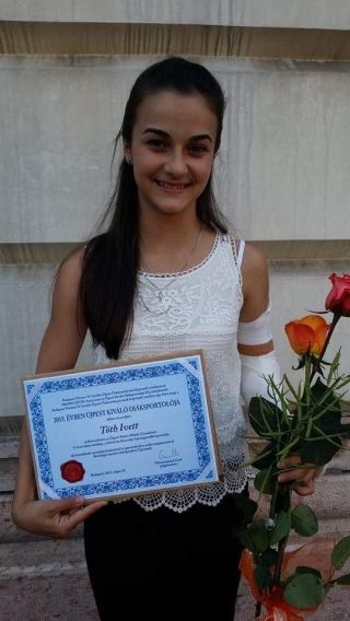 TothIvett_Ujpest_kitüntetes